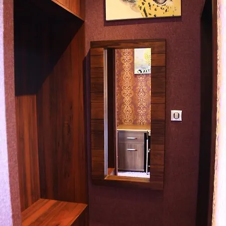 ルームズ マルシャウコフスカ バイ ワルシャワレジデンス グループ アパート *